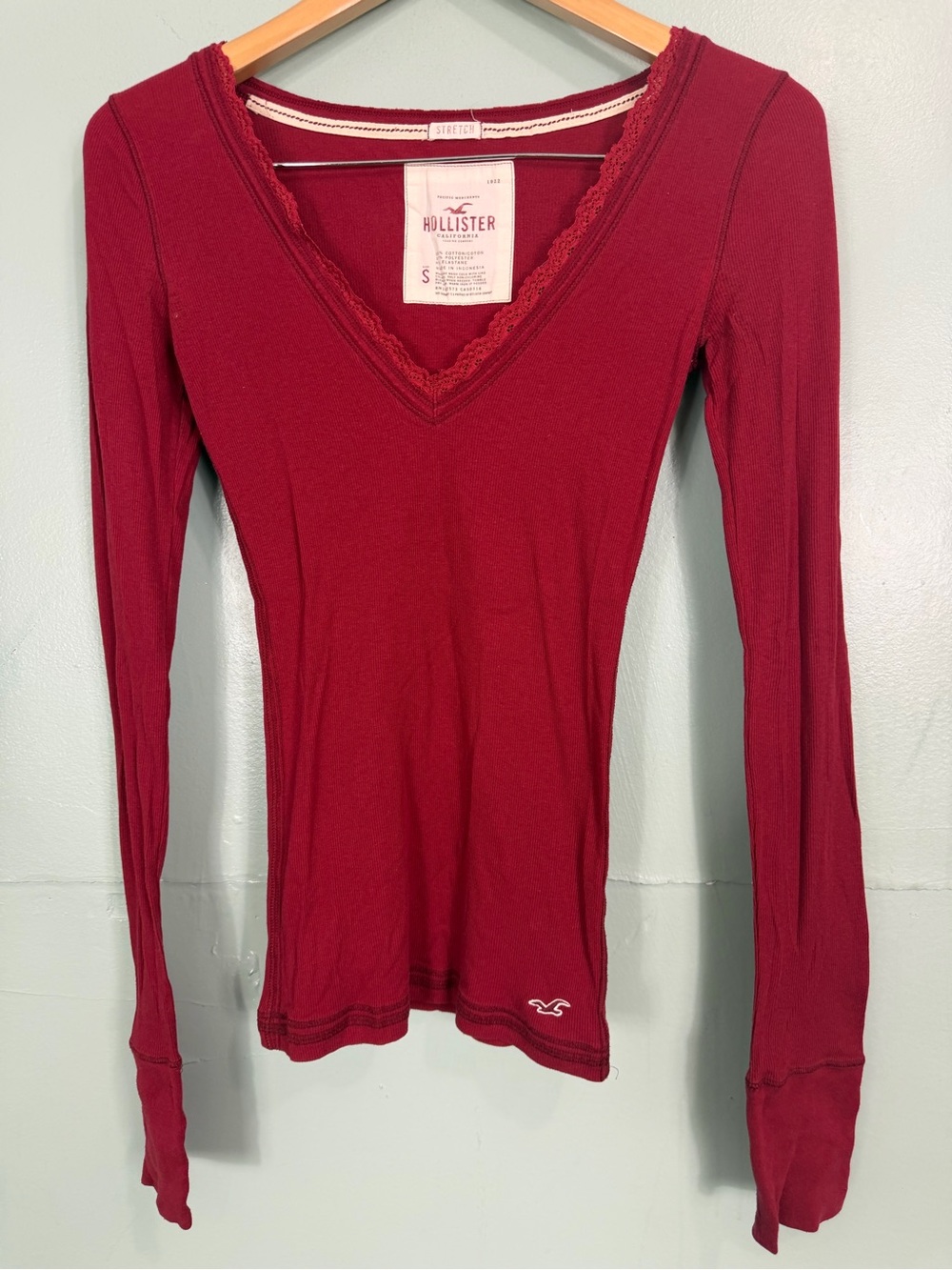 Hollister Vintage Long Sleeve Shirt Top Y2K Bella Swan Red Burgundy Size Small